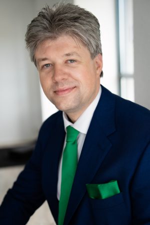 Christian_de_Kok, Eko _notaris, tv presentator, speaker,